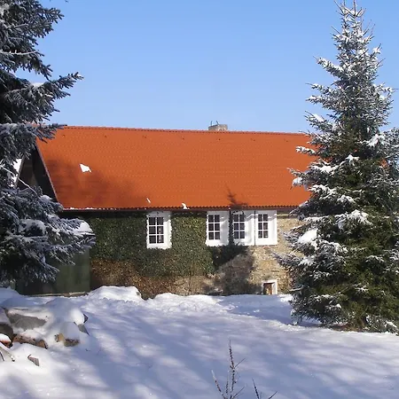 德沃勒科纳公寓 公寓 Loučovice