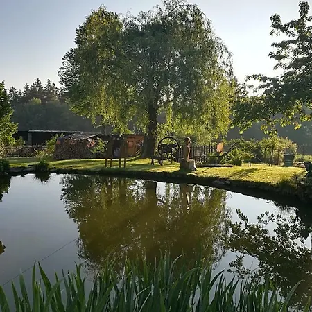 德沃勒科纳公寓 公寓 Loučovice