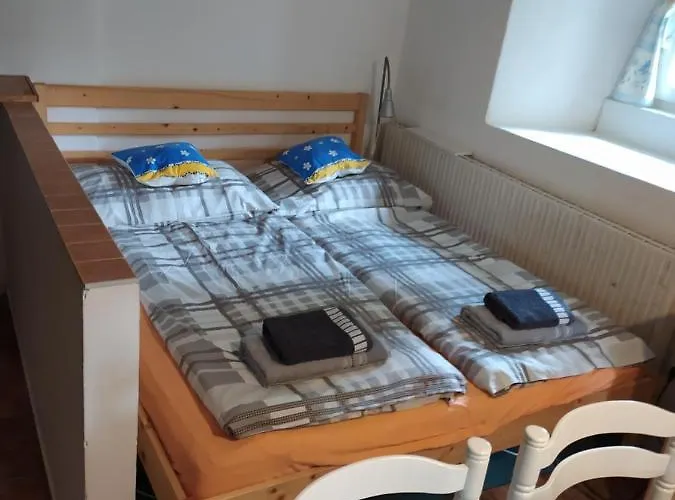 Dvorečná *